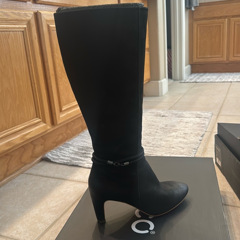 Ecco black woman’s tall boots